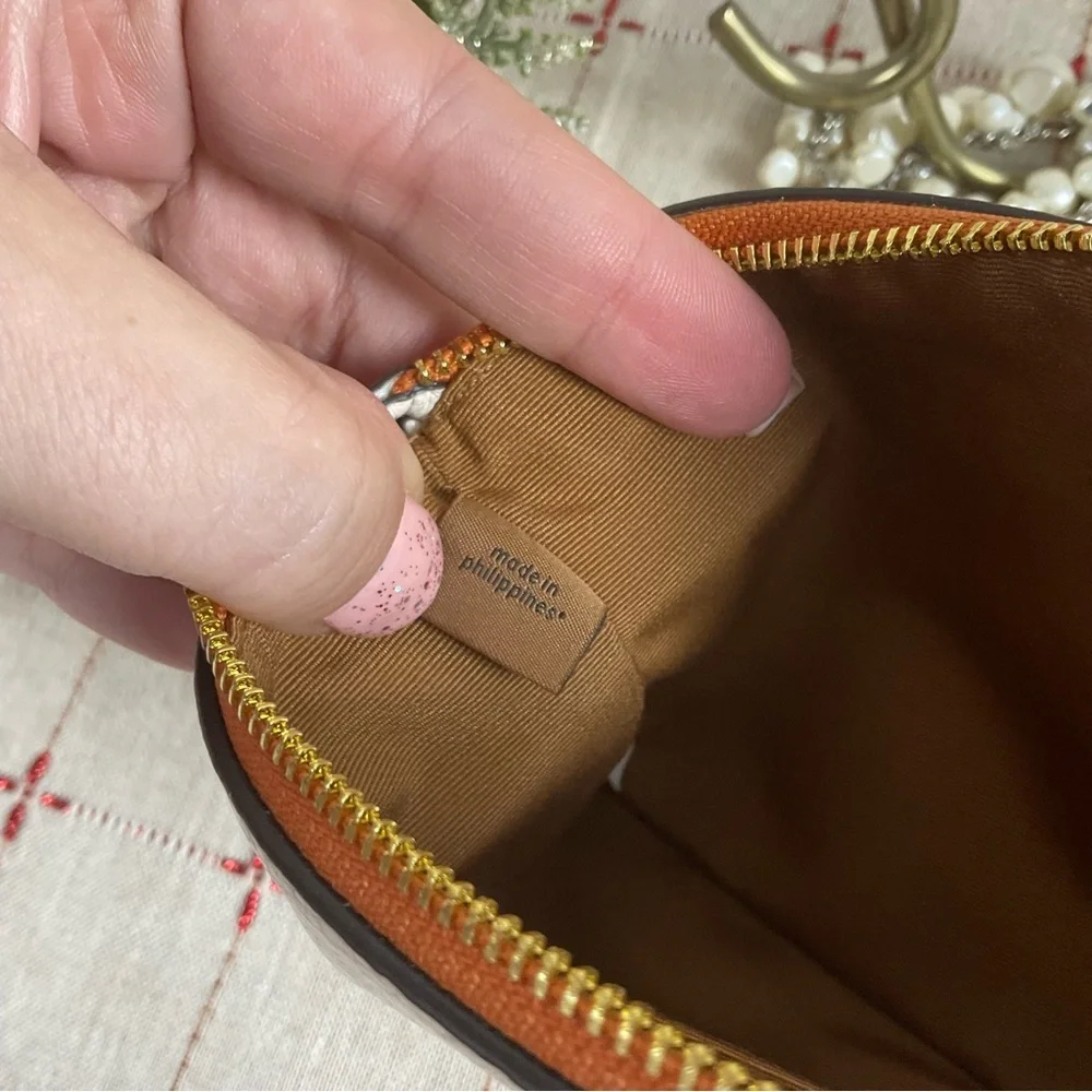 COACH Large Stamped Pebble Leather Corner Zip Wristlet Wallet Clutch CF458 New - Picture 5 of 7